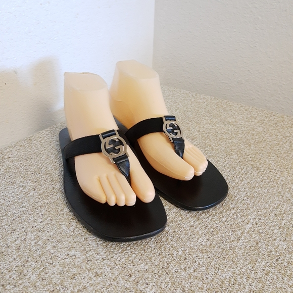 Gucci Black G-Logo T Strap Sandals - Picture 1 of 10